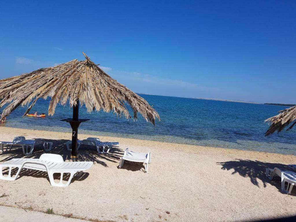 Apartman Milutin Vrsi Esterno foto