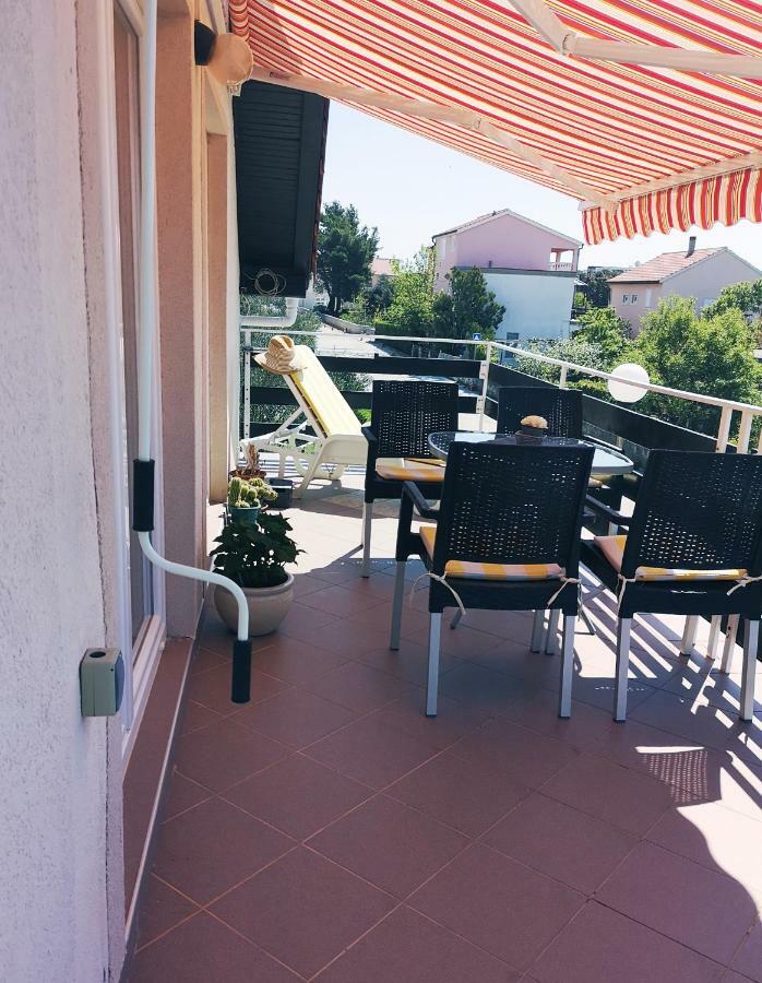 Apartman Milutin Vrsi Esterno foto
