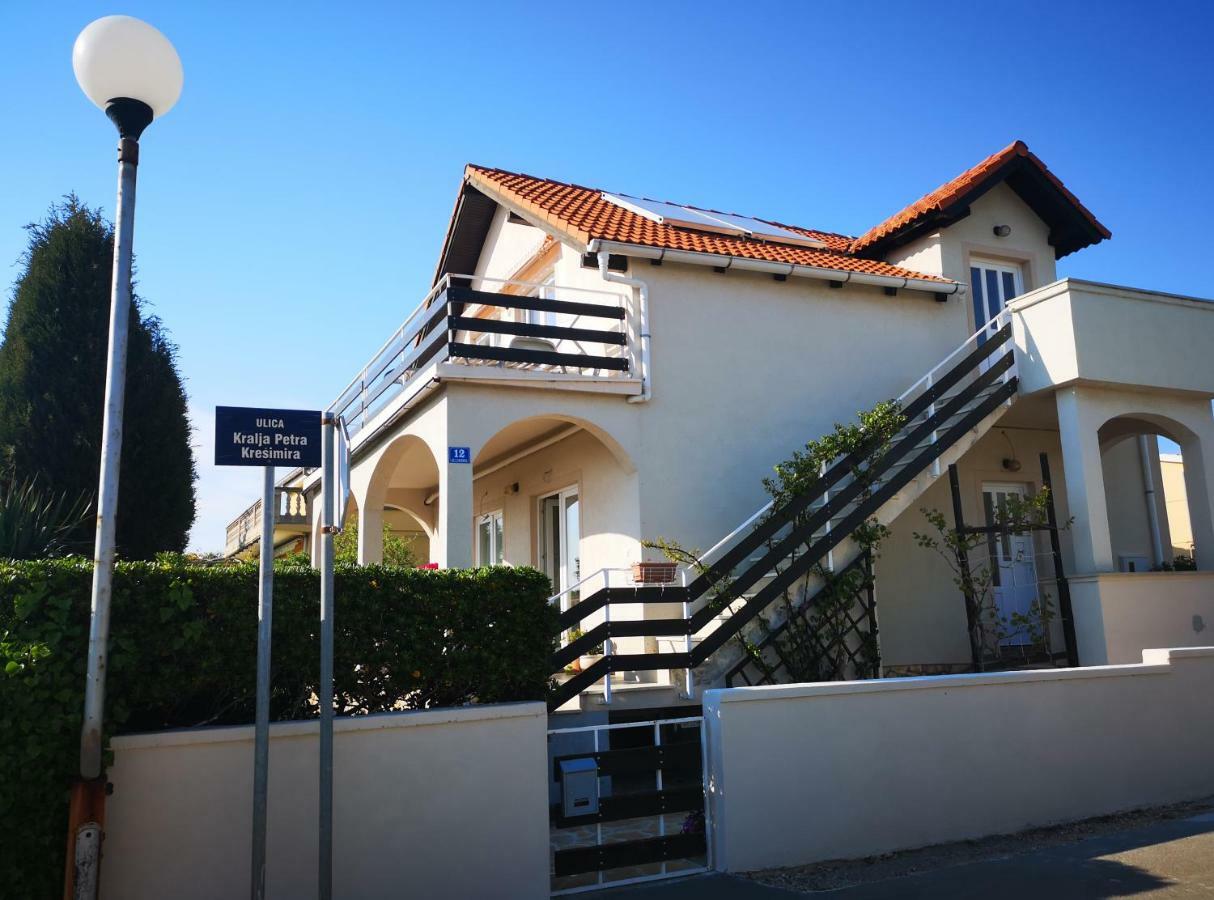 Apartman Milutin Vrsi Esterno foto