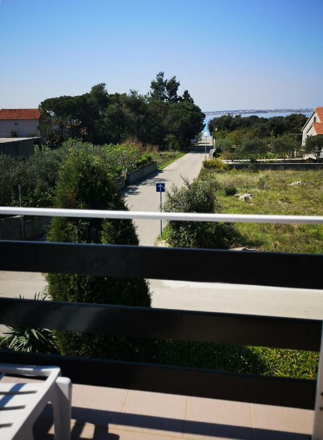 Apartman Milutin Vrsi Esterno foto