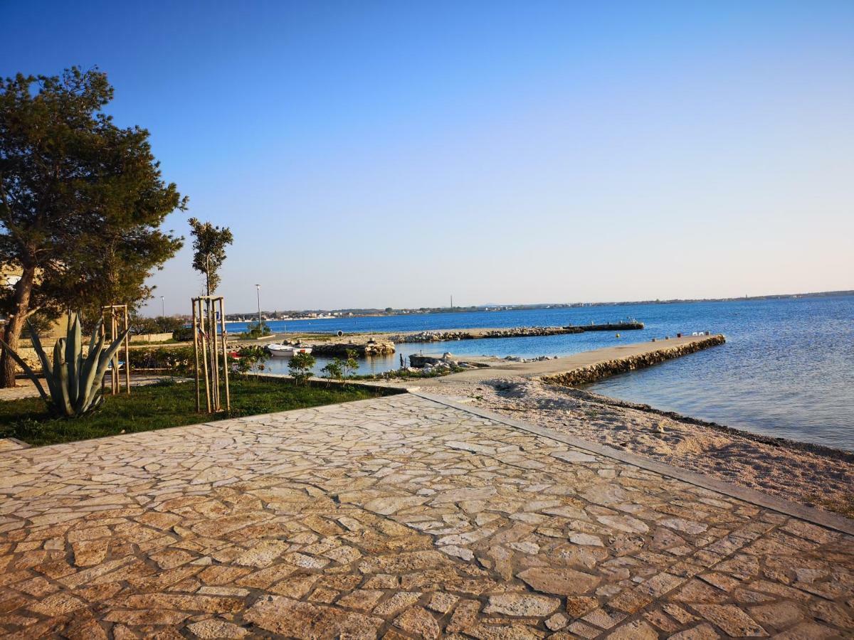 Apartman Milutin Vrsi Esterno foto